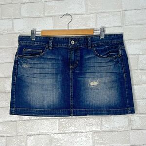 💙 CALVIN KLEIN 💙 jeans mini skirt distressed washed size 30 / 10